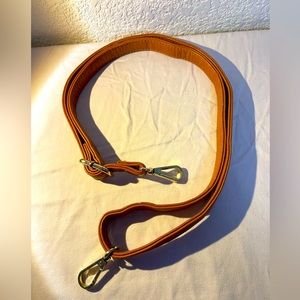 Replacement strap for handbag